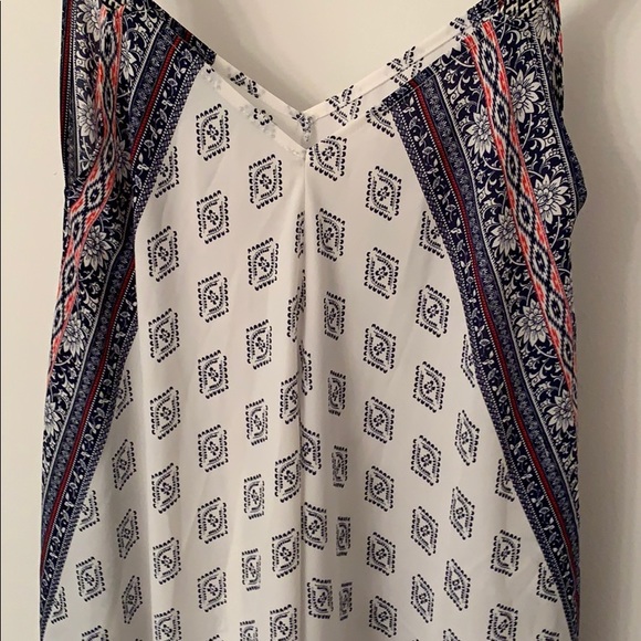 Maurices White, Blue & Red Handkerchief Hem Tunic Tank - Small - Picture 11 of 16